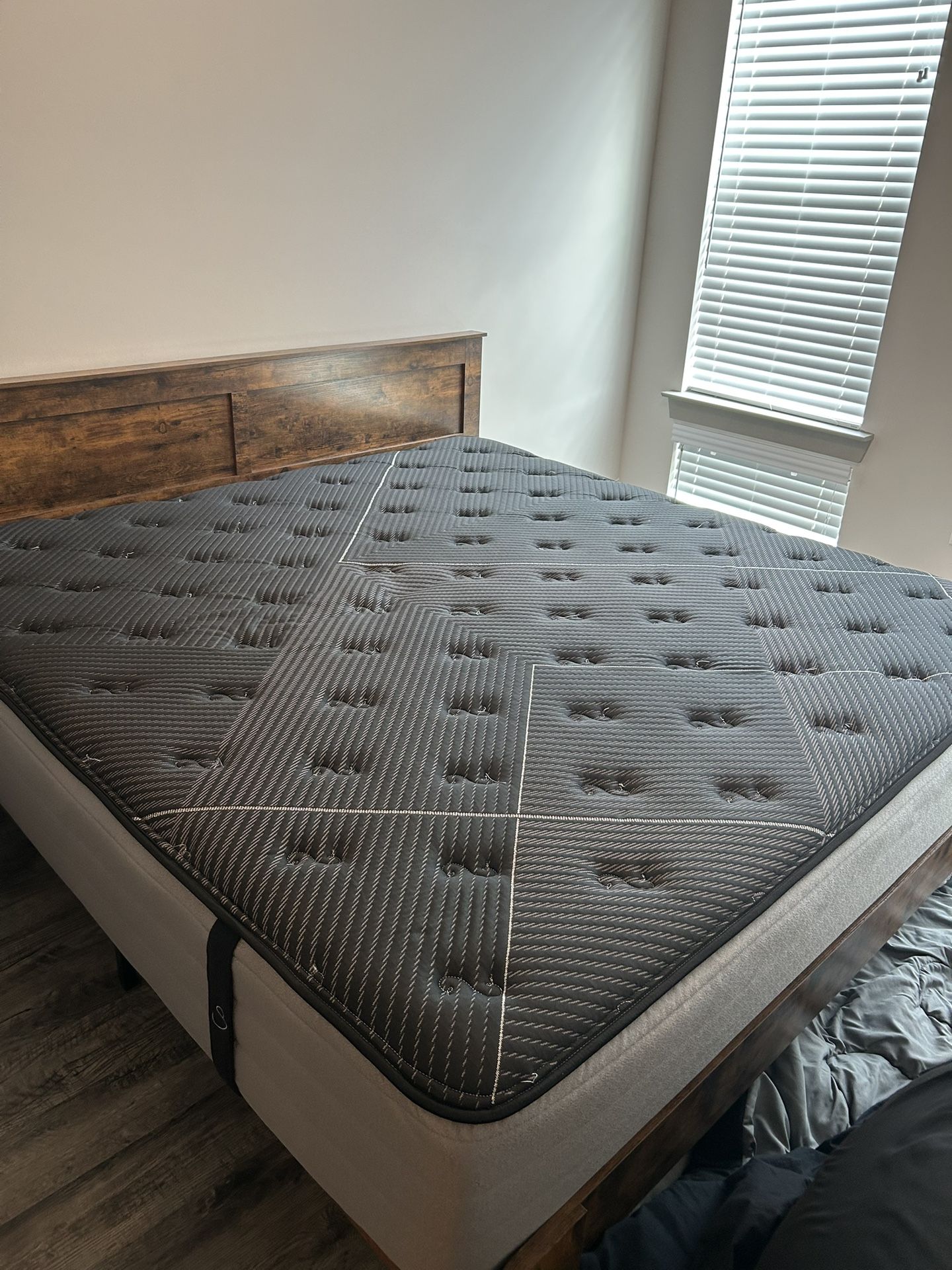 King Size Mattress (One Month Old)