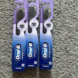 Oral B Toothbrush