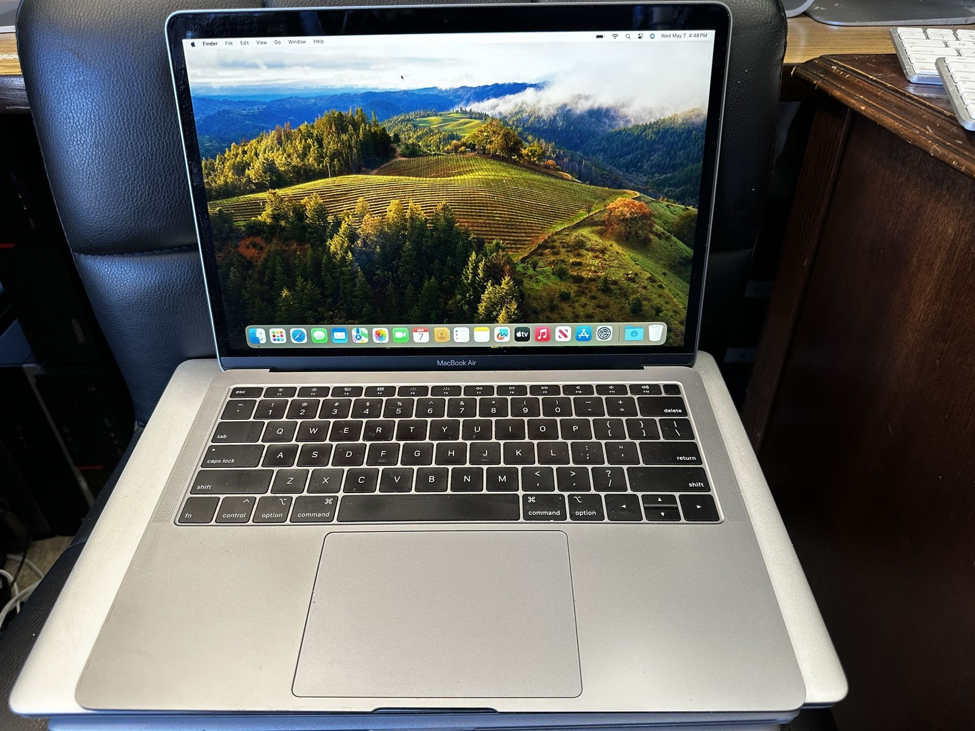 Macbook Air 13 nches- MacOS Sonoma