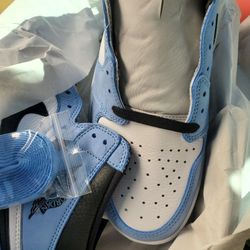 Air Jordan 1 University 