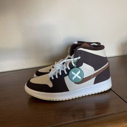  Jordan 1 Mid SE Brown Basalt Oatmeal- Size 6 Woman’s