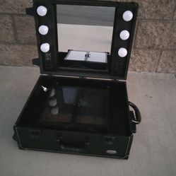  Brand New Rolling Makeup Case Vanity For $120