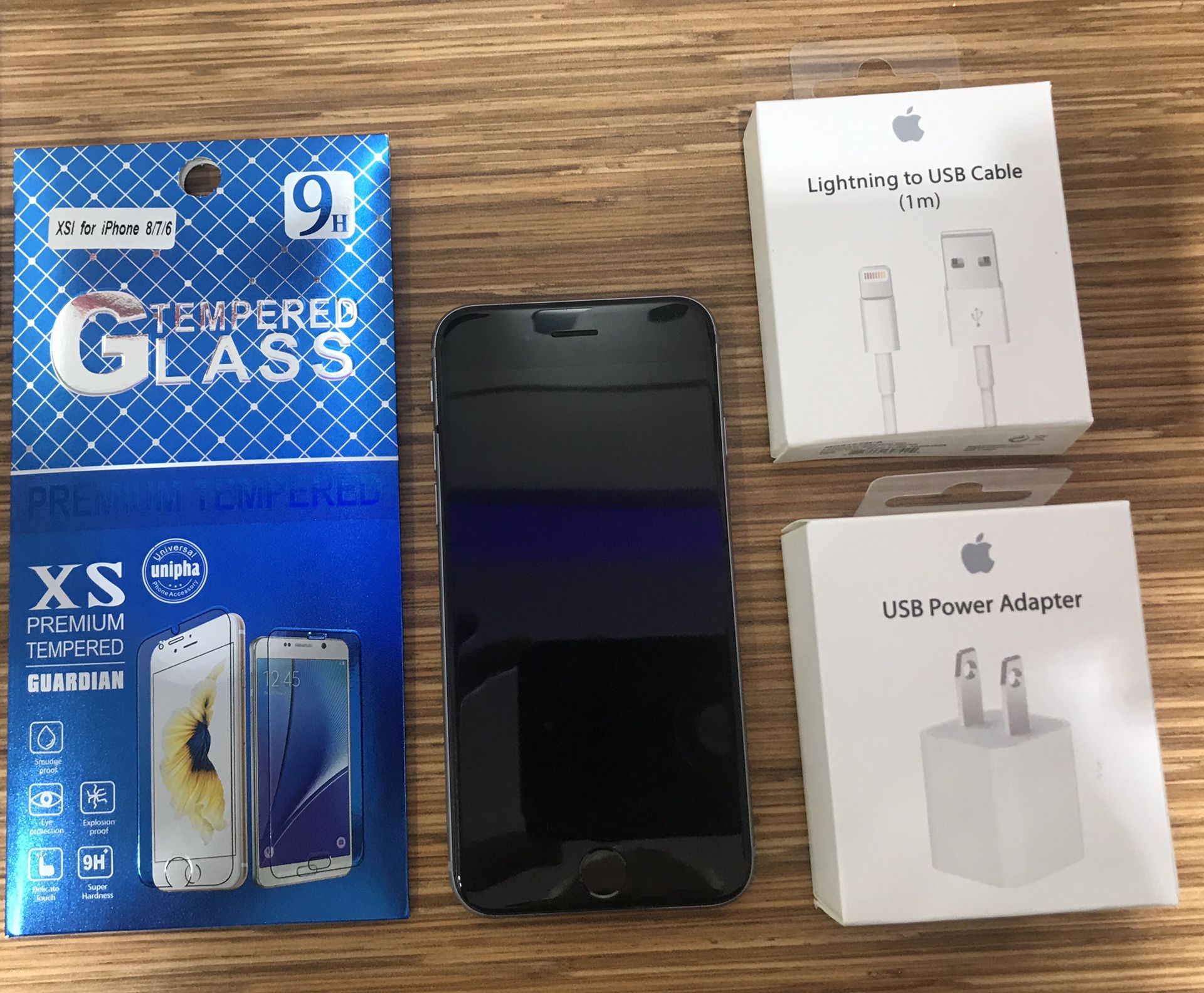 iPhone 6s used att , no Touch ID with accessories