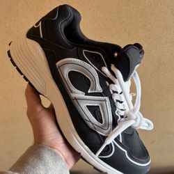 Dior Shoes (READ DESCRIPTION)