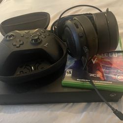 Xbox One X 