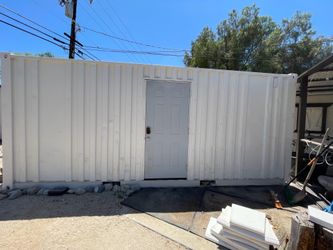 Shipping container
