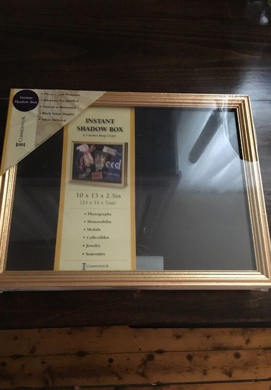 Shadow box