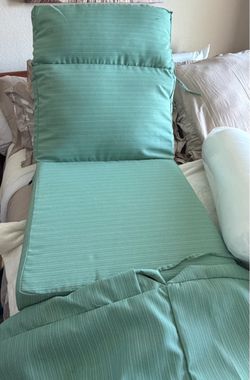 New Green Outdoor Supflourishia Chair Replacement Cushions - Set of 2