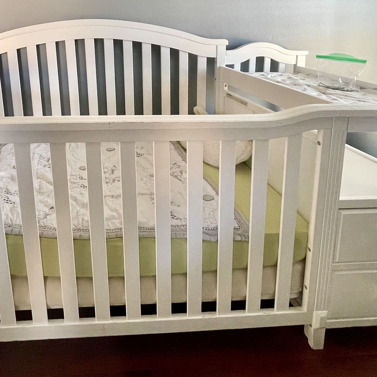 Baby Crib (white)