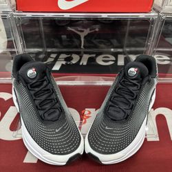 Nike Air Max DN – Black White Cool Grey – Men’s 10.5 (New)