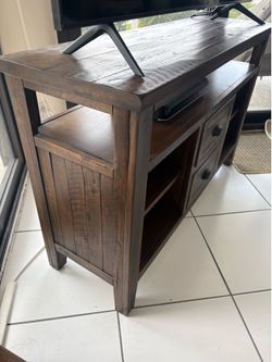 Table for TV