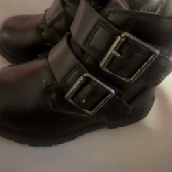 Carter’s Girl Boots Size 9 Toddler 