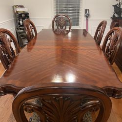 Dining Table For 6,it Does 2 Removable Pieces To Make It Smaller, Sturdy And Beautiful Set Makes Nice Pieces In Your Dining Room 