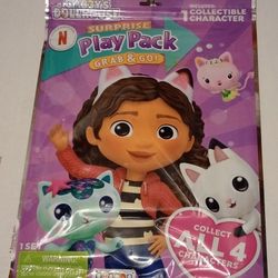 Gabby's Dollhouse Grab & Go! Surprise Play Pack w/ Collectible Foam Character New 