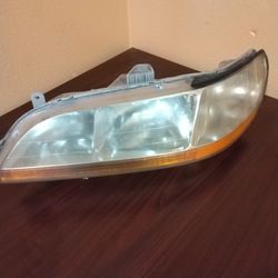 Honda Accord Driver Side Headlight Assembly 1998-02