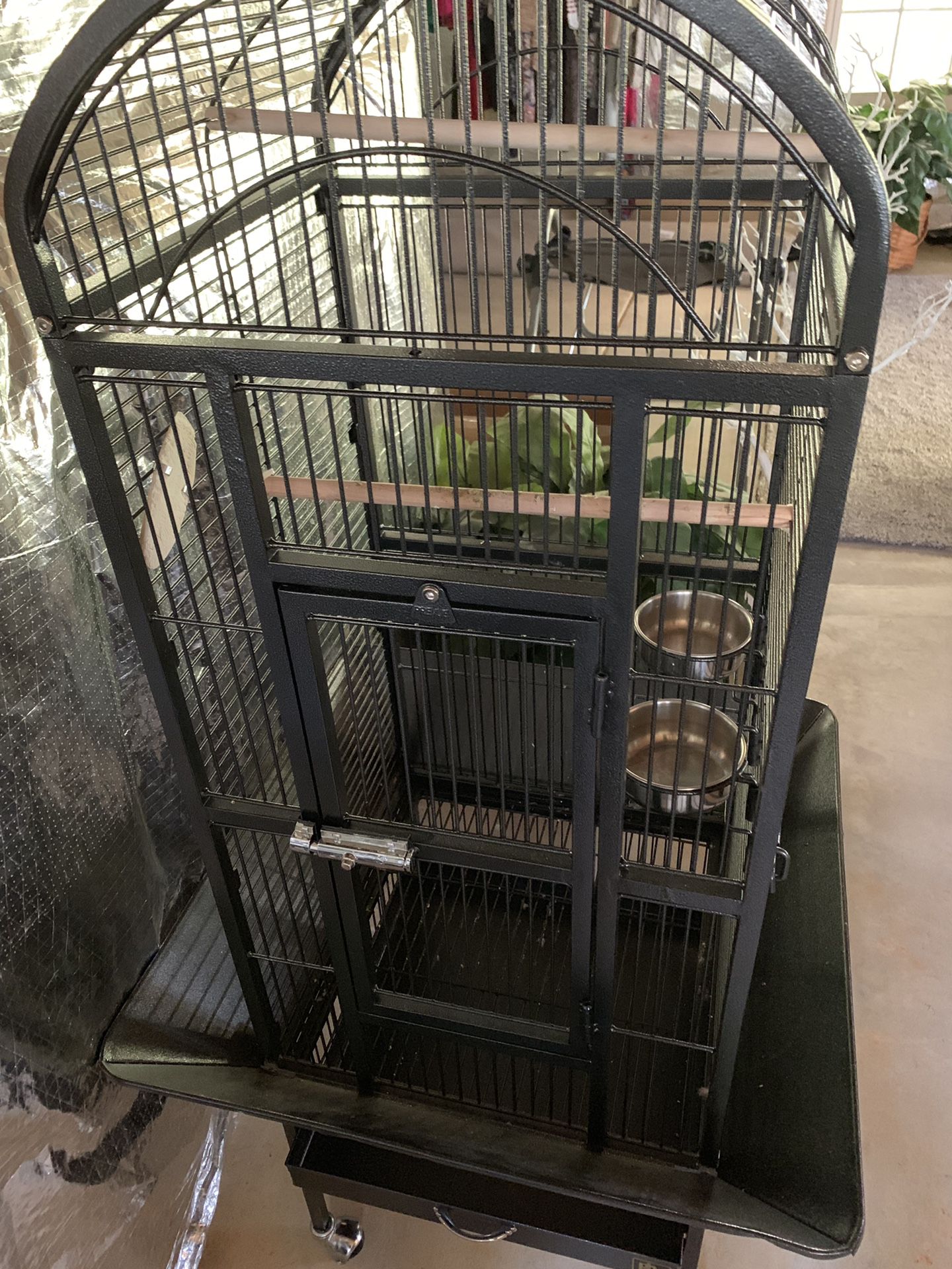 Prevue large bird cage