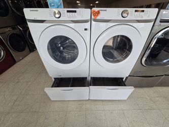 Samsung & kenmore Pedestal Set used