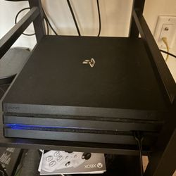 PlayStation 4 Pro, 1TB
