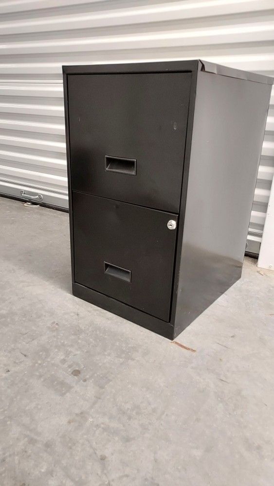 Must Sell Today! 2 Drawer Metal Filing Cabinet