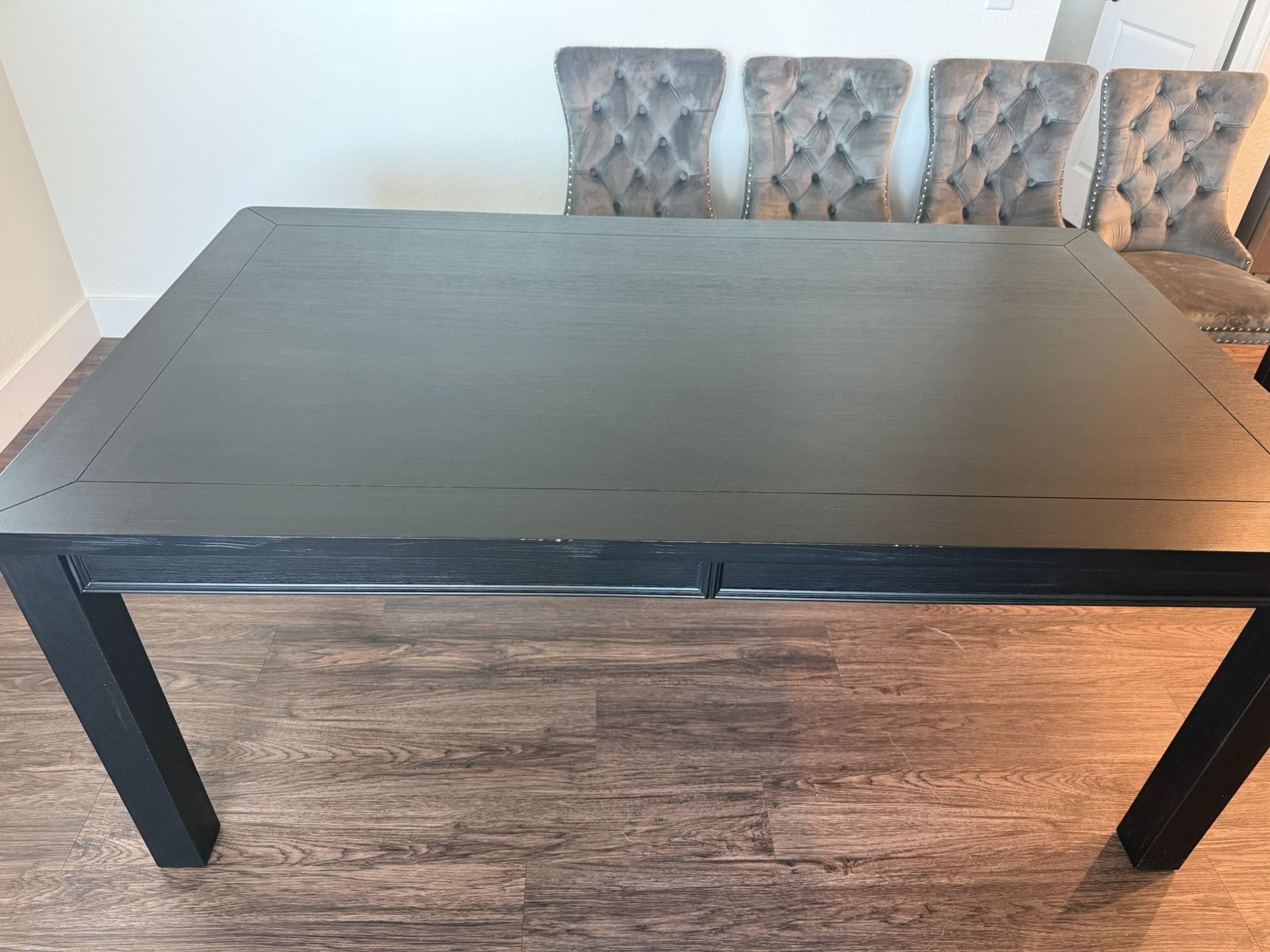 Kitchen Table And Chairs