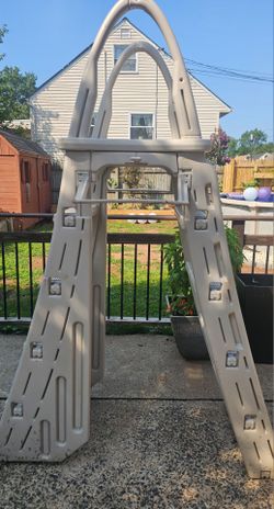Pool ladder up to 54 inch