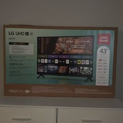 Brand New Smart TV