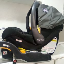 Chicco Carseat Man 2023 Ex 2029; Great Clean Condition 