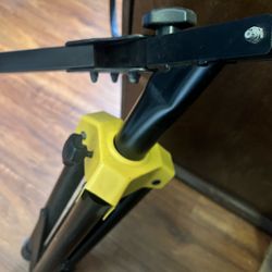 Tuba stand