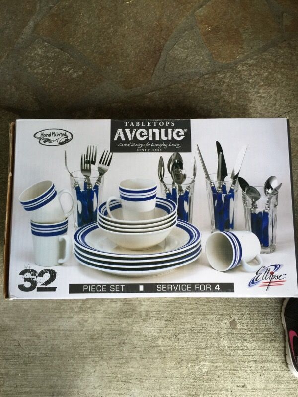 Tabletops Avenue 32 piece set