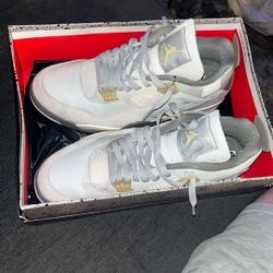 Air Jordan 4 Retro Photon Dust 