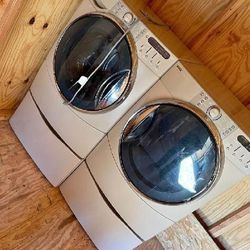 LIKE NEW KENMORE ELITE SERIES WASHER AND DRYER SET!!! CAN DELIVER! ASKING $500 DELIVERED! $500