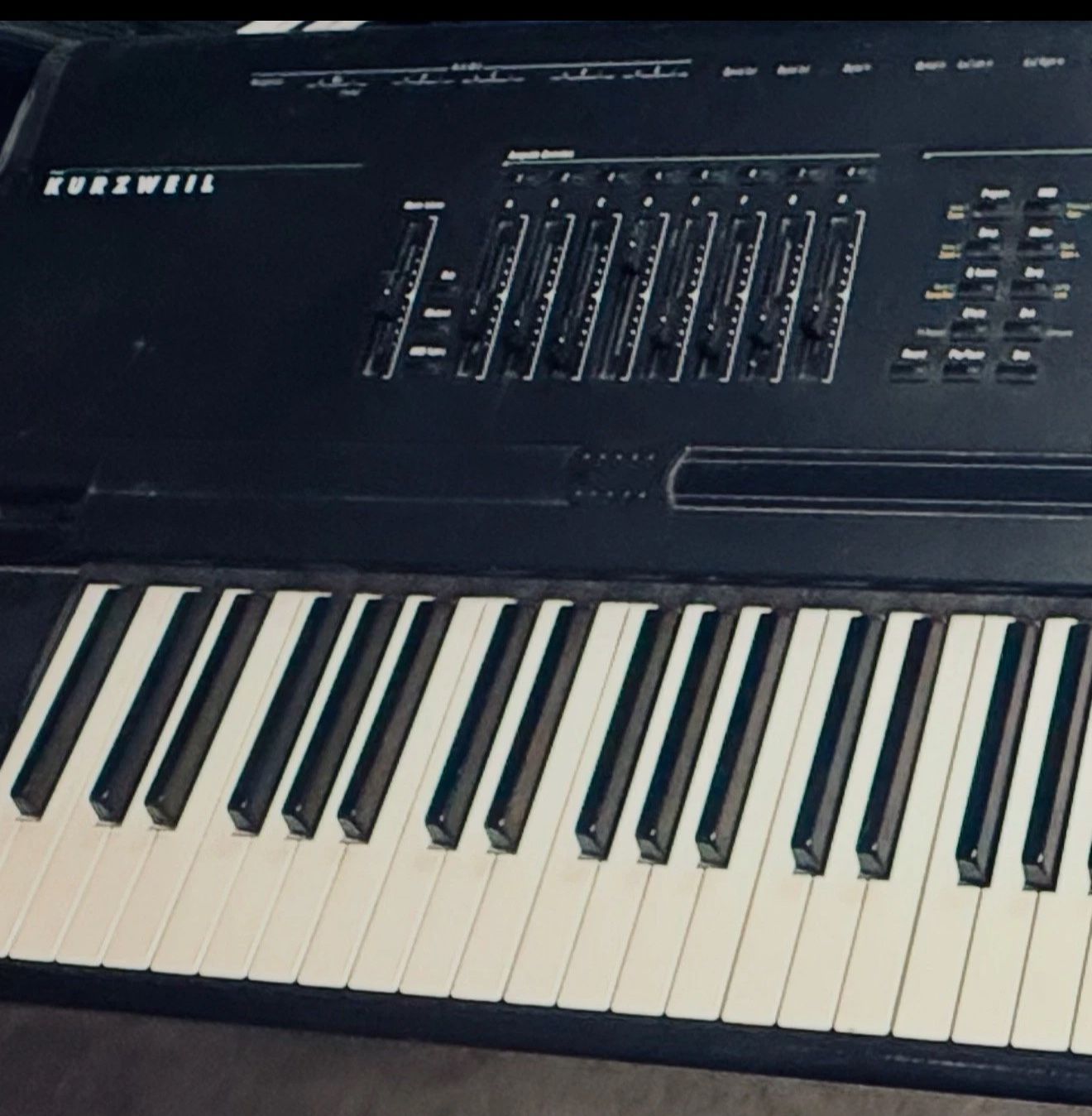 Kurzweil K2500X 88-Key Digital Workstation Synthesizer 1990s - Black