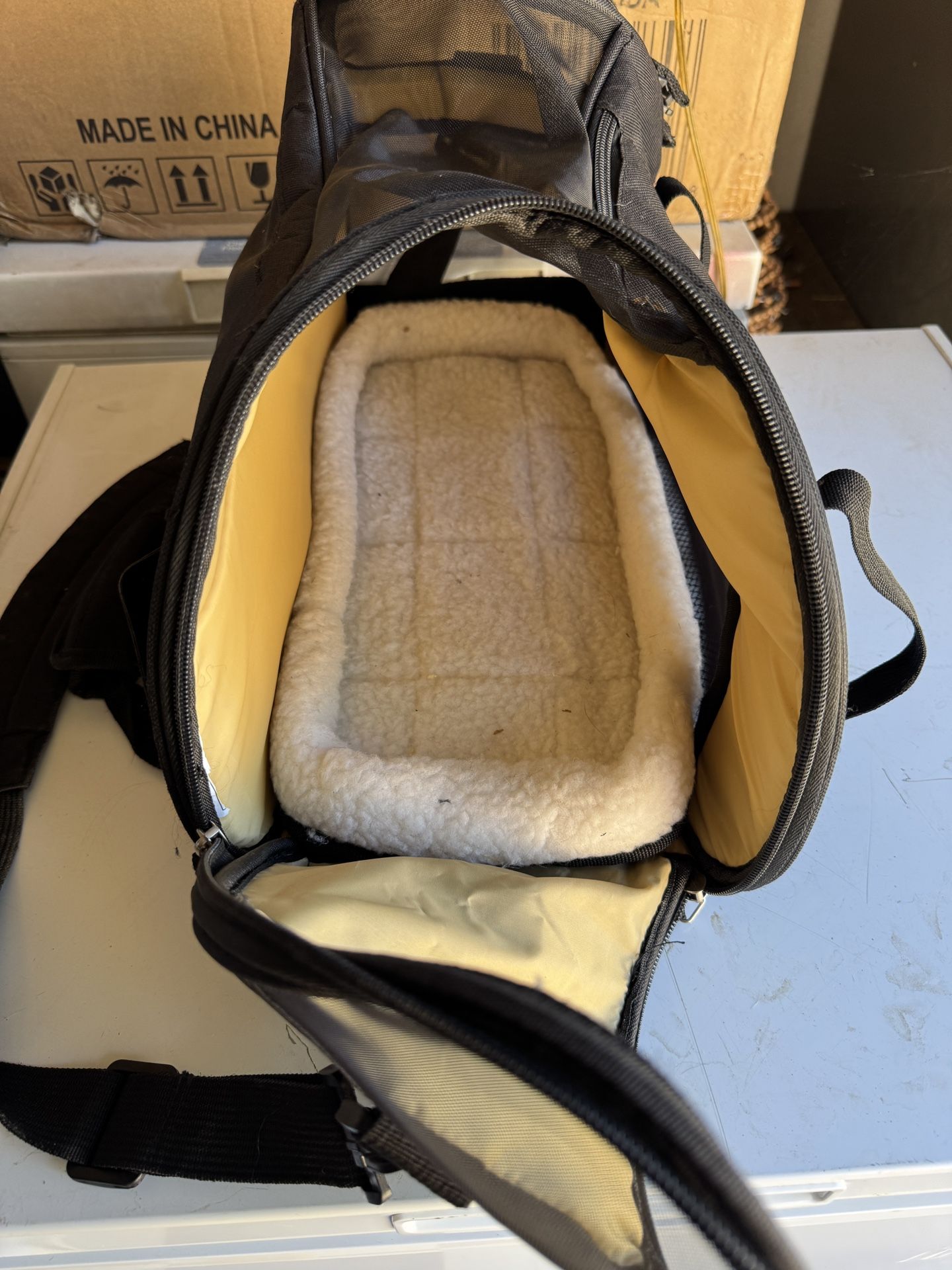Small pet carrier