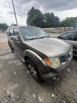 2005 Nissan pathfinder