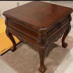 Nightstand/End Table