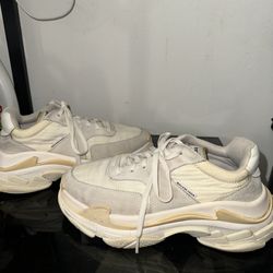 Balenciaga Men’s Low Cut Size 40 EU