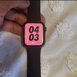 Apple Watch Nike SE 40mm 