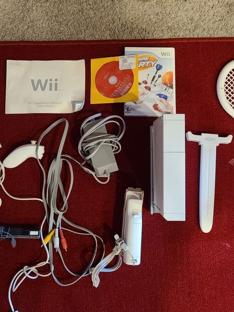 Wii With Accessories And Ganes