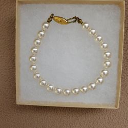 Faux Pearl Bracelet