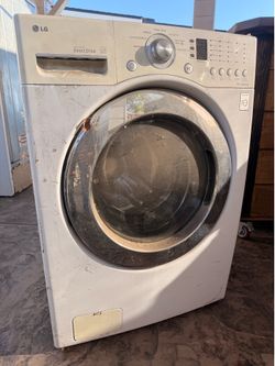 LG WASHER  AND DRYER COMBO