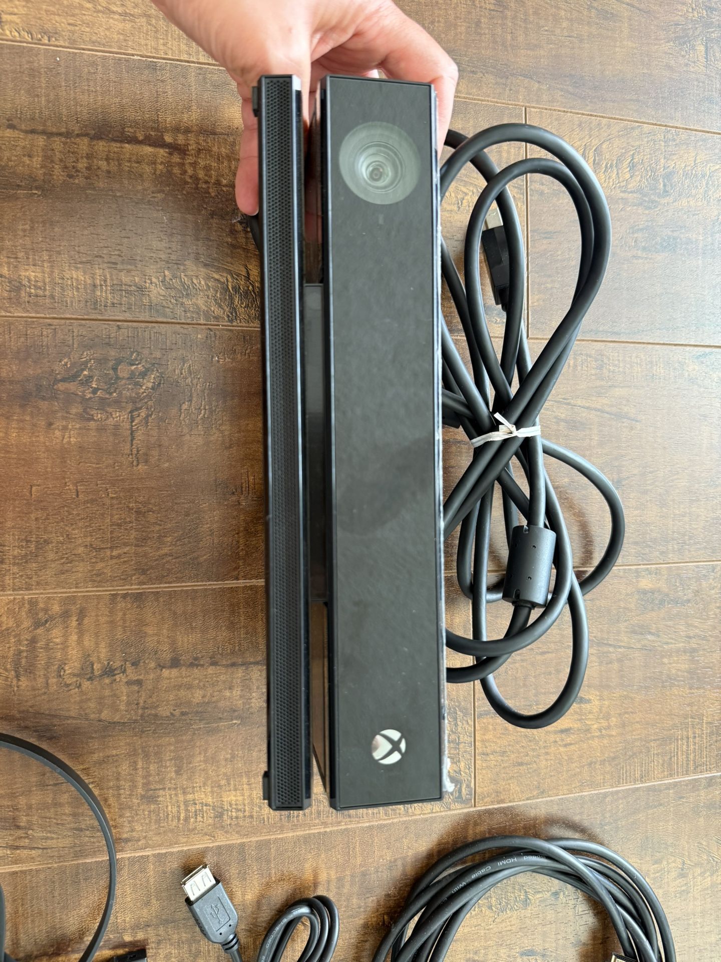 Kinect for Xbox One + 6 games