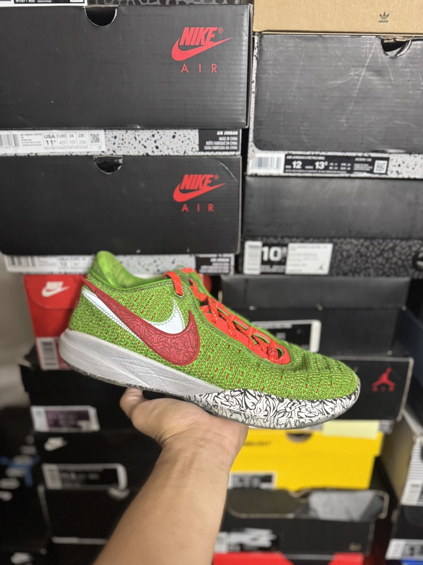 Lebron 20 Stocking Stuffer size 11 USED But Clean