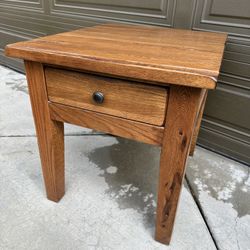 Attic Heirlooms End Table Broyhill Attic Heirlooms End Table