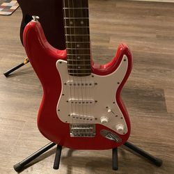 Fender Squier Stratocaster Mini,  gigbag, and stand
