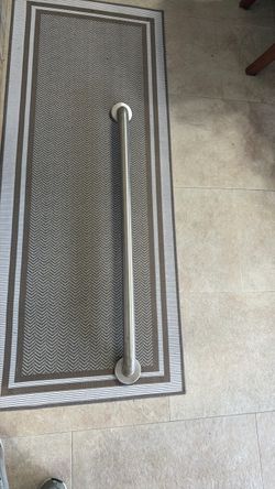 Grab bar