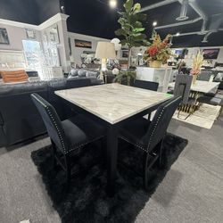 5 Pc Dining Table 