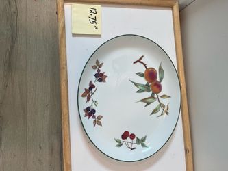 12.5” serving plate Royal Worcester