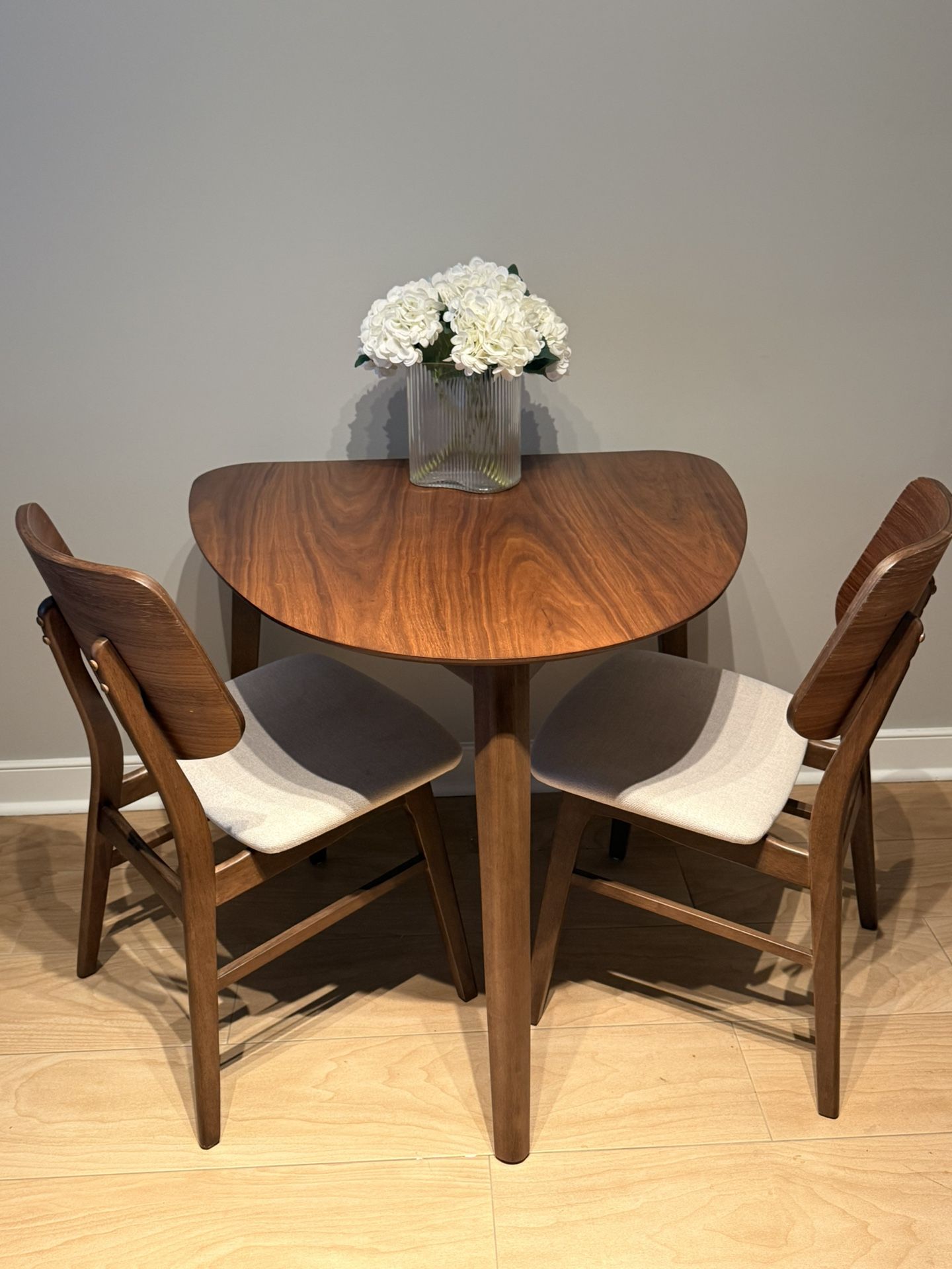 George Oliver Lyan 3-Piece Wood Dining Set – Corner Table + 2 Chairs