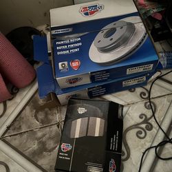 Rear brake pads and Rotors Ford Fusion (New)