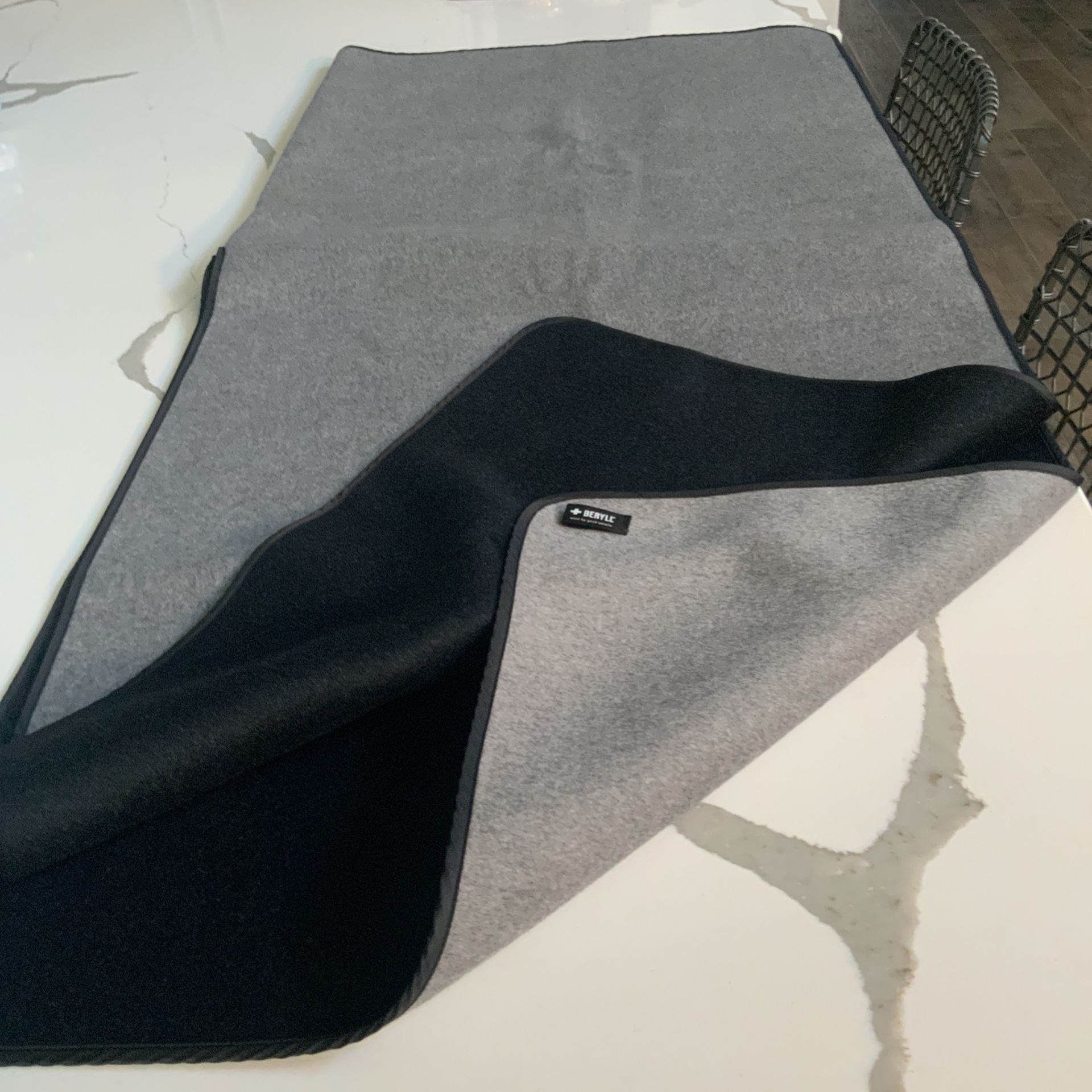 Reversible Beryll Cashmere Shawl